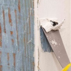 Usunięcie starych farb 