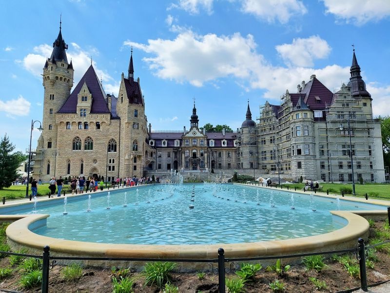 Pałac w Mosznej 